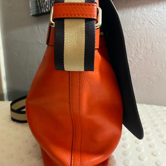 Vintage Unisex COACH Sullivan Metropolitan Map Bag in Coral Calf Leather - Picture 8 of 16